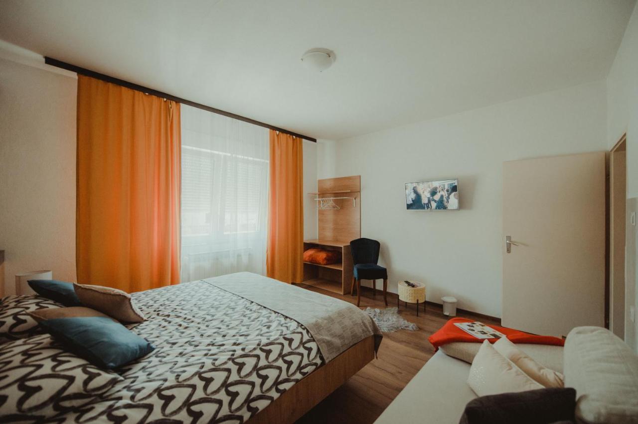 Apartman Lovric Ðakovo Εξωτερικό φωτογραφία