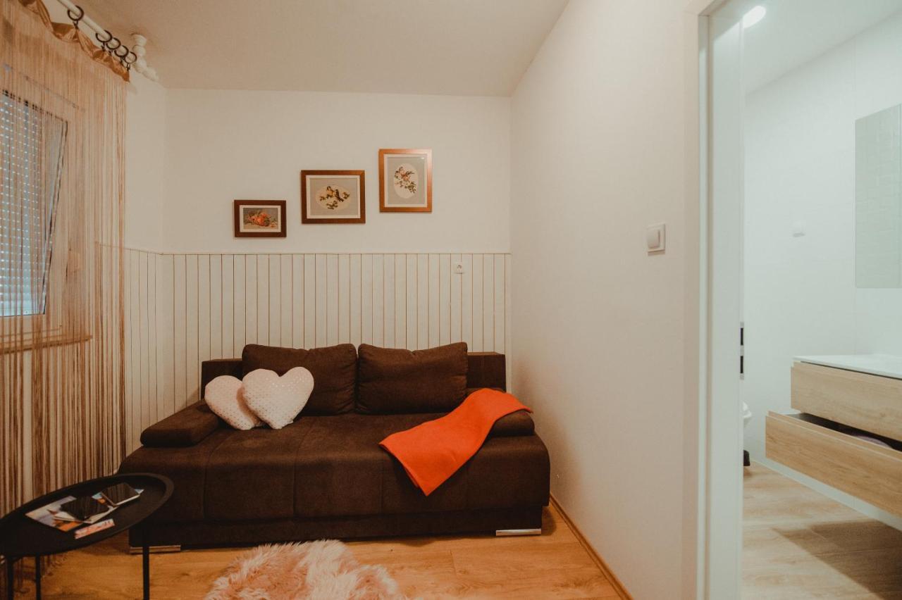 Apartman Lovric Ðakovo Εξωτερικό φωτογραφία