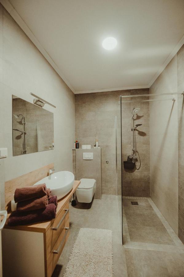 Apartman Lovric Ðakovo Εξωτερικό φωτογραφία